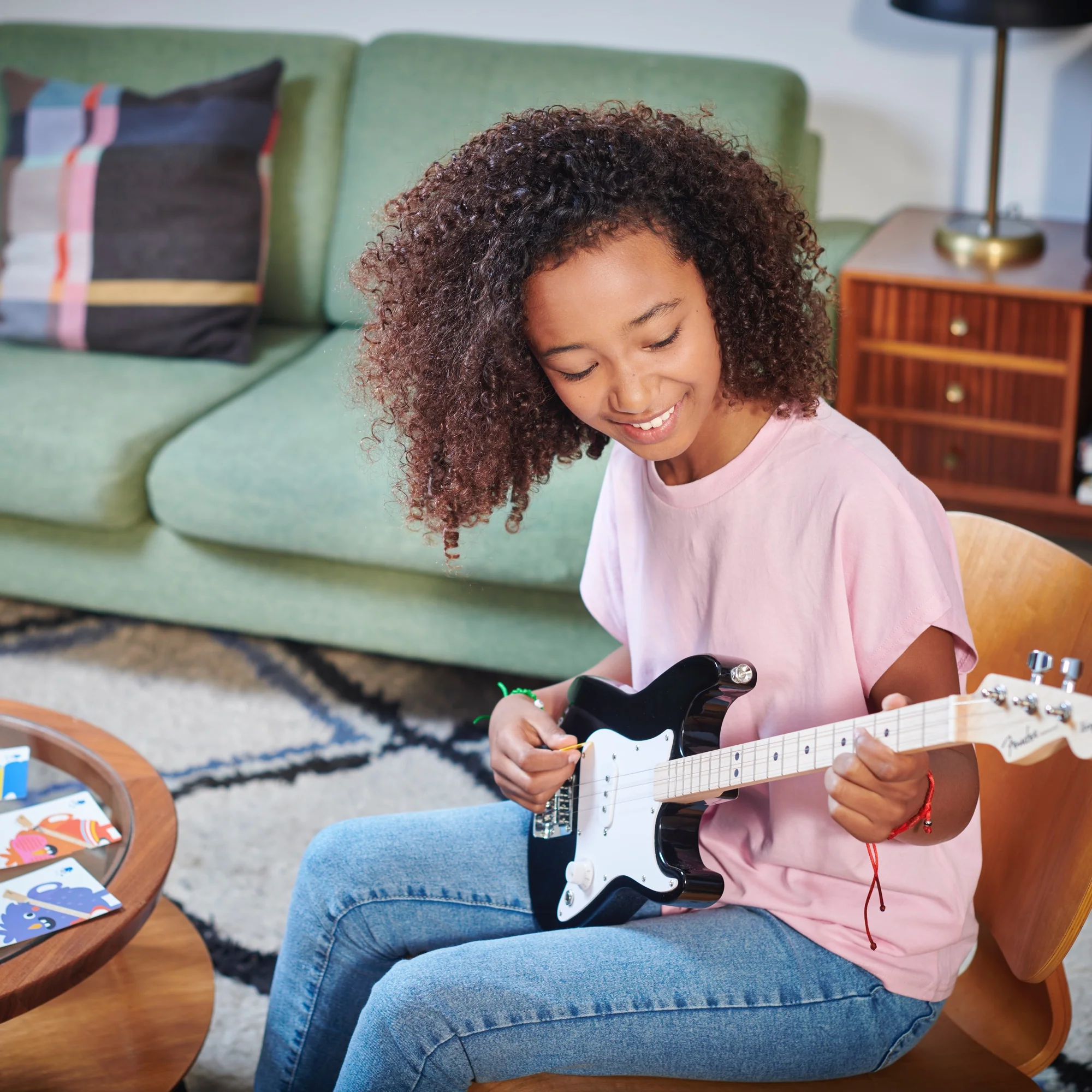 fender x loog hello kitty stratocaster electric guitar - Image 7